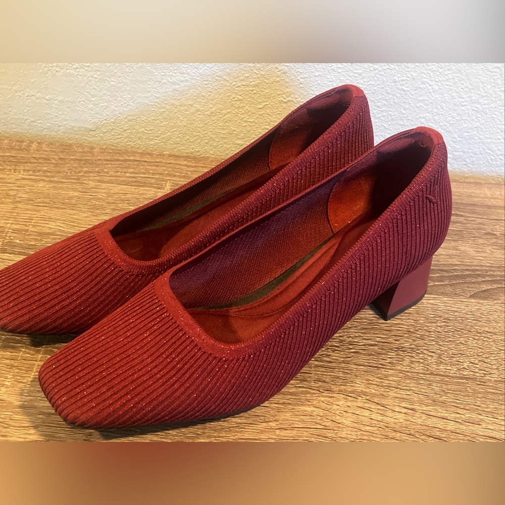 Vivaia Square-Toe Chunky Heels (Melody) Ruby Red Sparkle Holiday Sz 41.5 EUC